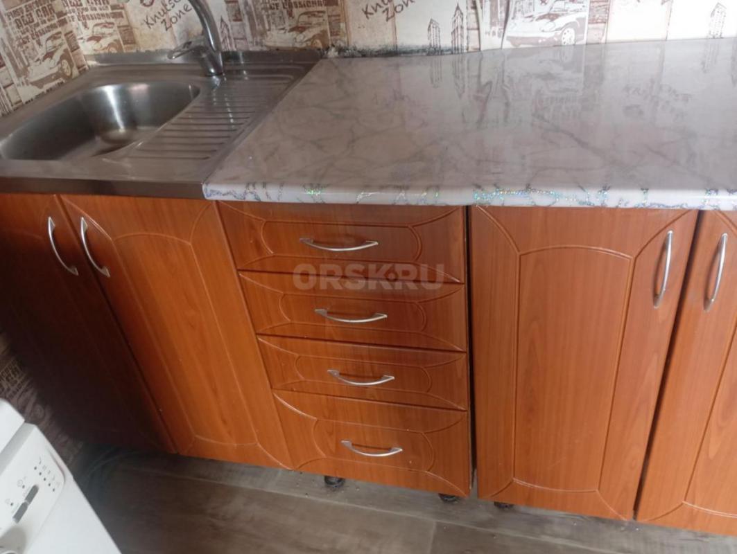 Продам обеденную зону и кухонный гарнитур б/у. - Новотроицк