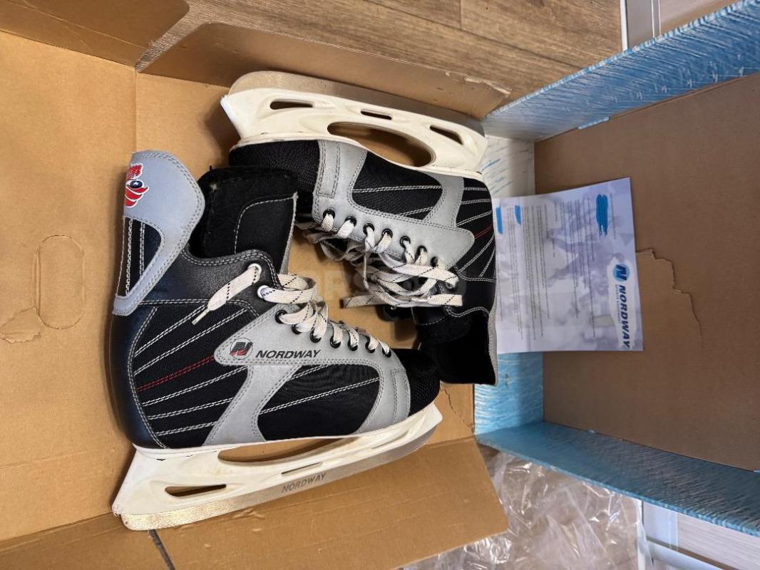 Коньки хоккейные, состояние новых. 47 размер. - Орск