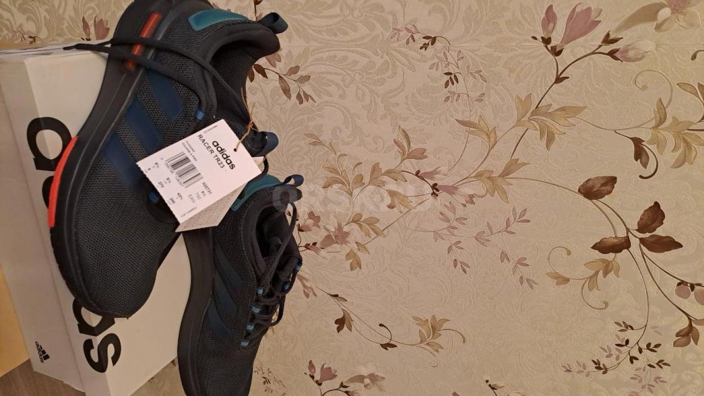 Кроссовки Адидас. - Орск