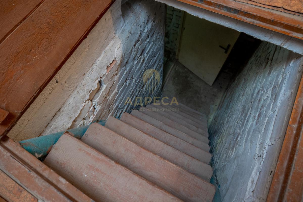 Продаём просторный и надёжный двухэтажный дом для большой семьи. - имени 9 Января