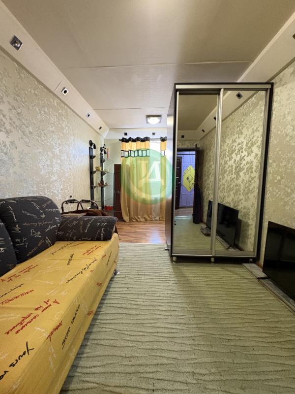 Продам 3-х комнатную квартиру по адресу: ул. - Орск