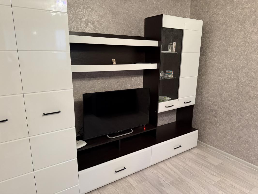 Ориентировочно с 15 мая сдается однокомнатная квартира улучшенной планировки с новым евроремонтом, в - Новотроицк