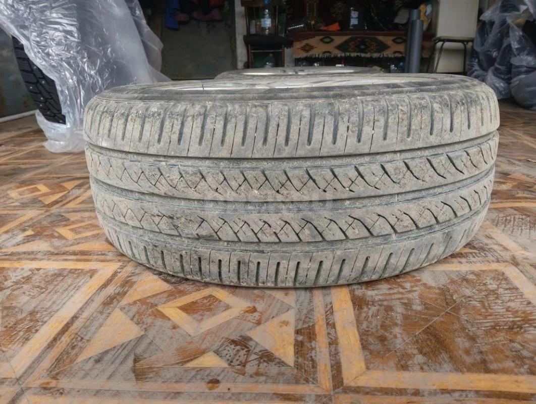 Продам шины R 16 4шт вместе с дисками состояние хорошее - Орск