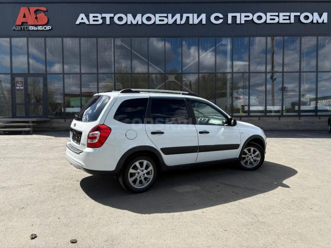 3 Собственника
 Двигатель 1.6 МТ (87 л. с.) 
 Оригинальный пробег 
 Заводской окрас 
 Кондиционе - Орск