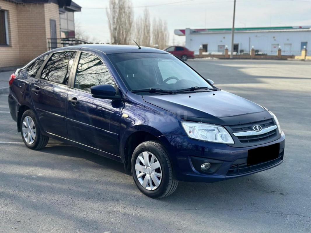 Продам Lada Granta 2015г
ПТС оригинал 3 владельца 
Без ДТП 
Пробег 176.000
Двигатель 8кл работае - Орск