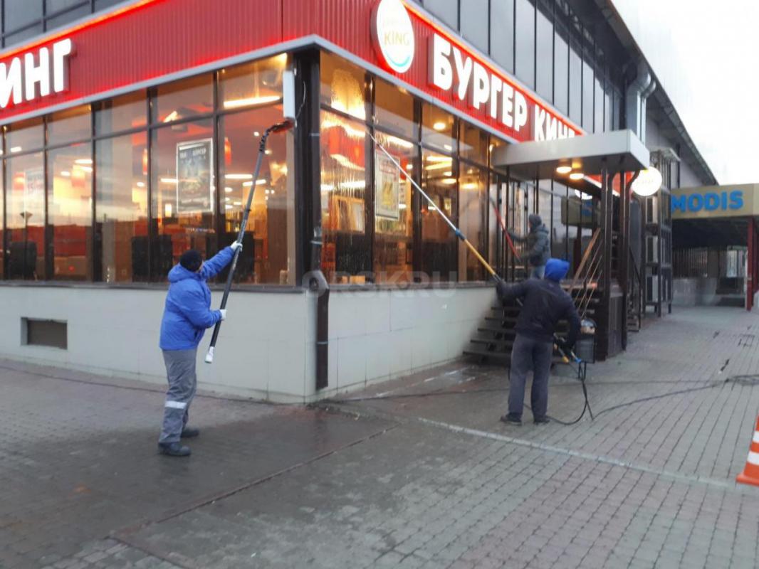 МОЙКА ФАСАДОВ, ВИТРИН, ПОСЛЕСТРОИТЕЛЬНАЯ УБОРКА ПОМЕЩЕНИЙ, ОЧИСТКА НАПОЛЬНОГО ПОКРЫТИЯ ОТ ЦЕМЕНТНЫХ - Орск
