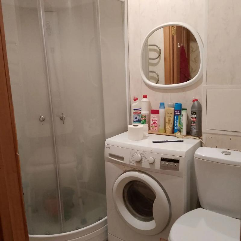 Продается 2-комнатная квартира на первом этаже пятиэтажного дома 
Удобная планировка – комнаты 
разд - Новотроицк