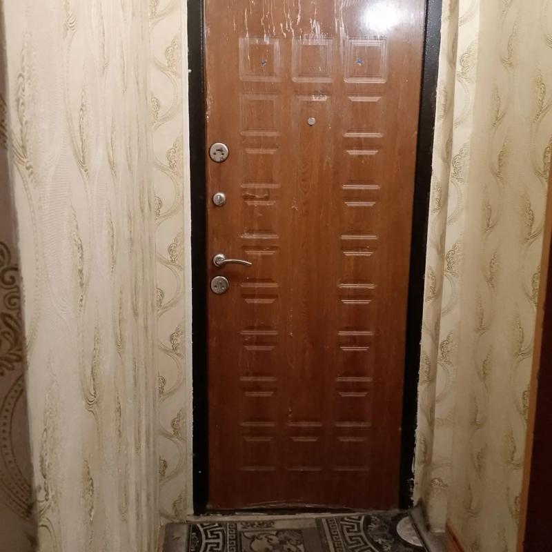 Продается 2-комнатная квартира на первом этаже пятиэтажного дома 
Удобная планировка – комнаты 
разд - Новотроицк