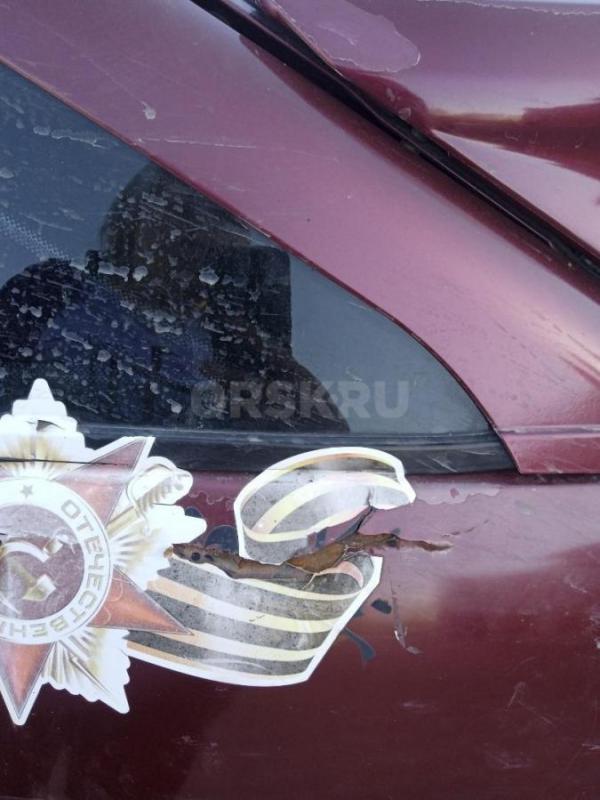 Продам двенашку 2004 года дно пороги целые рыжики есть но не ржавая один нюанс машина на вечной реги - Орск