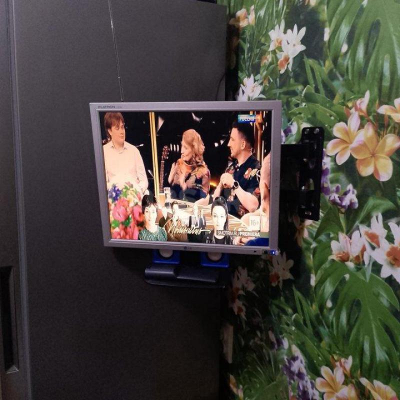 Телевизор из монитора с пультом. - Орск