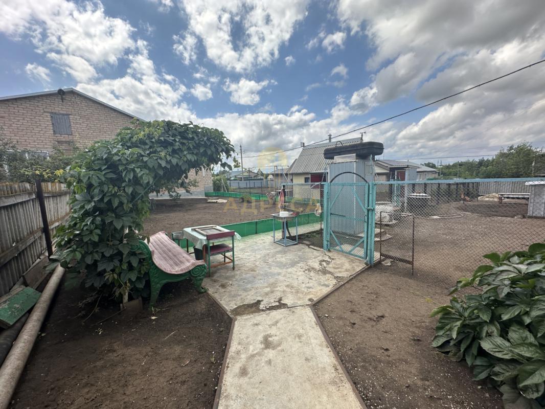 Продается уютный дом в поселке с развитой инфраструктурой!📍 Расположение: 50 км от г. - Сакмара