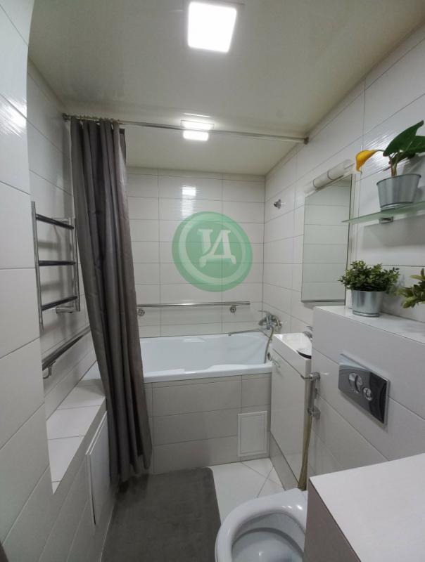 Продам 3-х комнатную квартиру по адресу: ул. - Орск