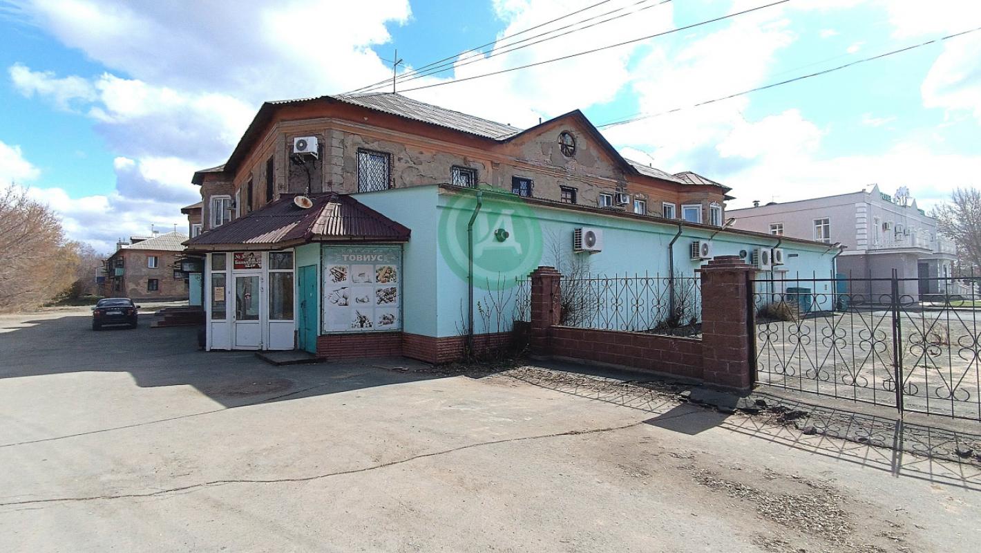 Продам нежилое помещение в котором расположен банкетные залы &laquo;Товиус&raquo;, город Орс - Орск