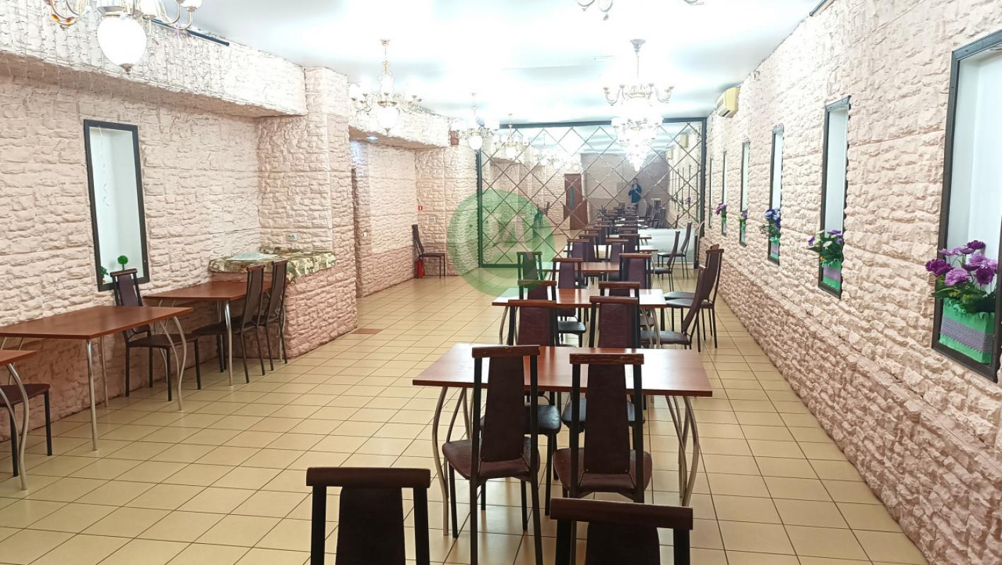 Продам нежилое помещение в котором расположен банкетные залы &laquo;Товиус&raquo;, город Орс - Орск