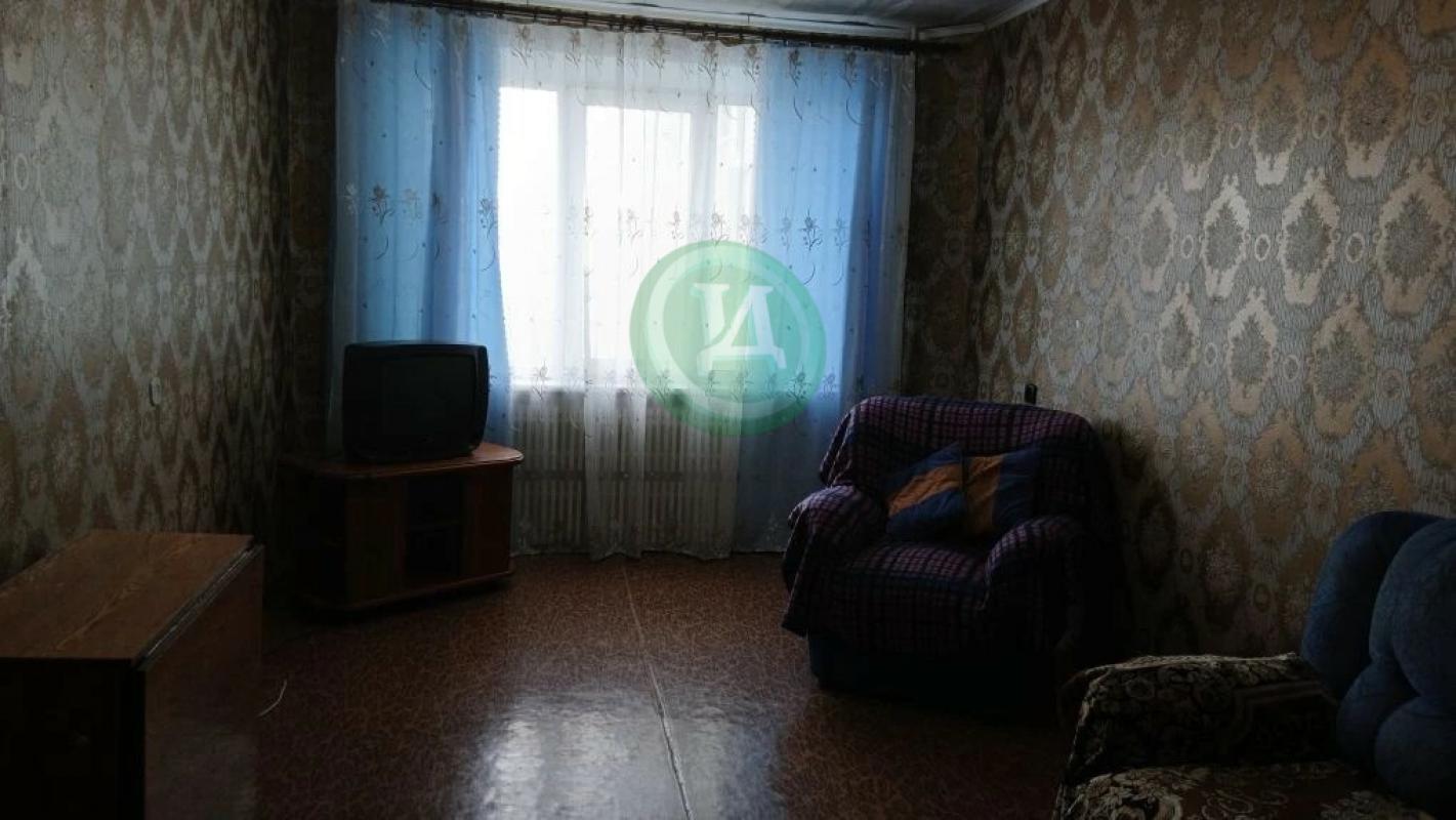 Продаётся трёхкомнатная квартира улучшенной планировки в панельном доме в районе ОЗТП, ул. - Орск