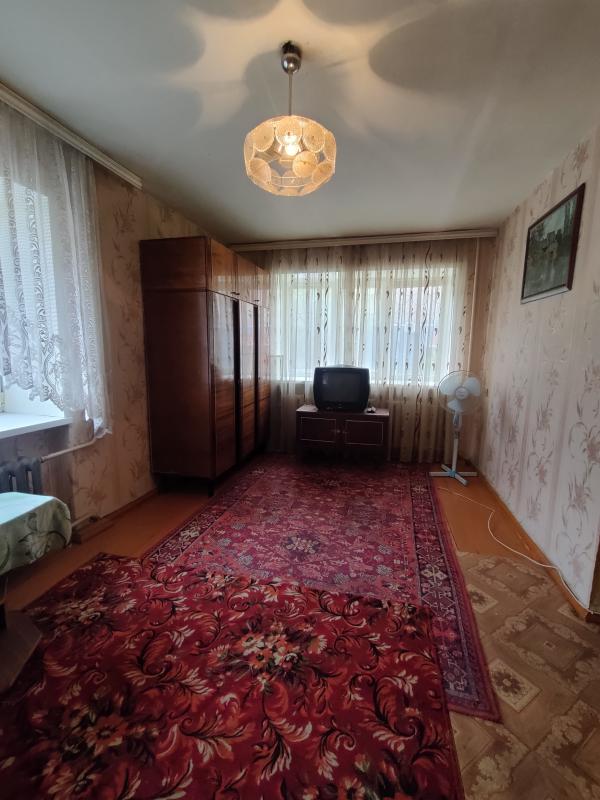 Продаётся уютная однокомнатная квартира площадью 31 квадратный метр, расположенная на Советской улиц - Новотроицк