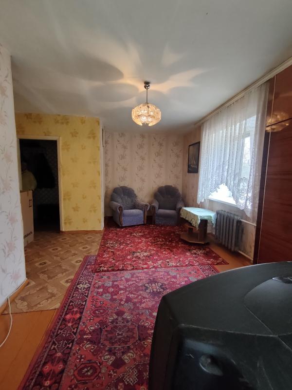 Продаётся уютная однокомнатная квартира площадью 31 квадратный метр, расположенная на Советской улиц - Новотроицк