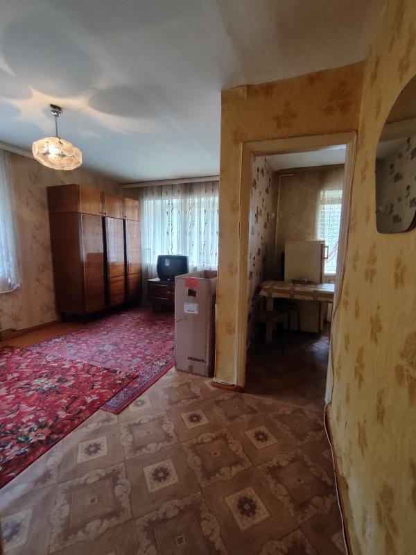 Продаётся уютная однокомнатная квартира площадью 31 квадратный метр, расположенная на Советской улиц - Новотроицк