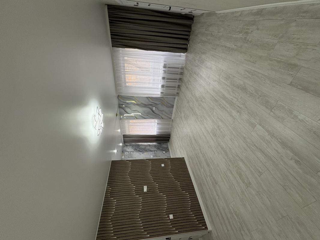 Продам 2-кмн квартиру по Советской 63 (Площадь Ленина ост) в районе с развитой инфраструктурой,остан - Новотроицк