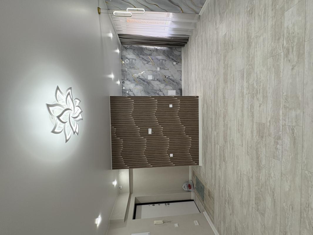 Продам 2-кмн квартиру по Советской 63 (Площадь Ленина ост) в районе с развитой инфраструктурой,остан - Новотроицк