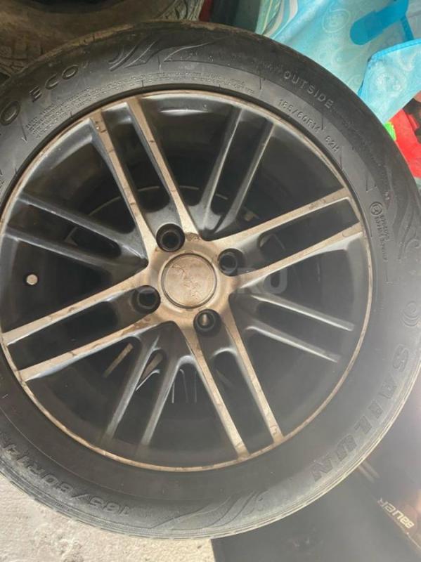 Диски на ваз 4:98 14р
Без торга
Резина на выброс - Орск