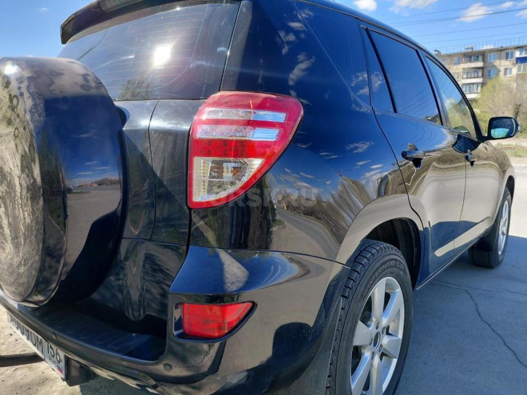 Продам Тойота Рав 4 в отличном техническом состоянии , без вложений , предмаксимальная комплектация - Орск