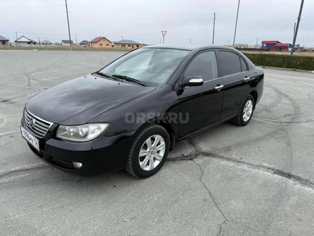 1 собственник, без дтп, без вложений, богатая комплектация, кожаный салон, всё работает исправно. - Адамовка