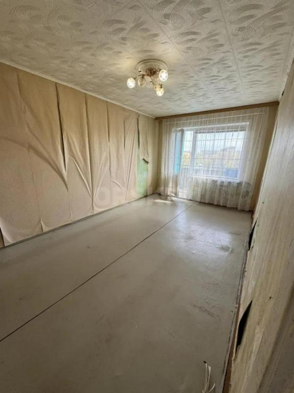 Продаётся квартира с отличной локацией под ремонт! - Орск