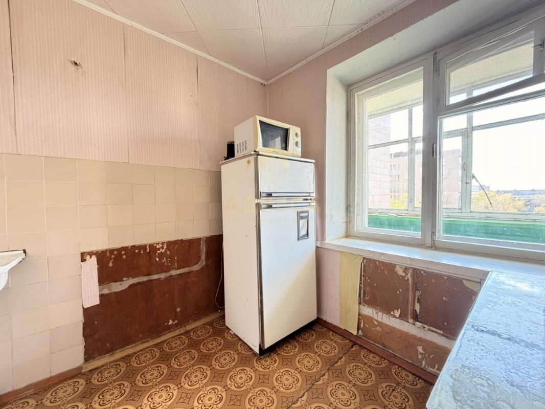 Продаётся тёплая, просторная 2- комнатная квартира по адресу ул. - Оренбург