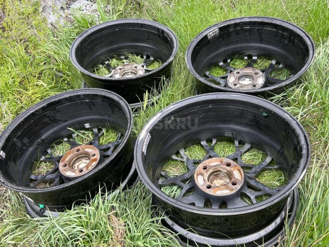 Продам диски HRE FF10 4:100 R16

Диски не варенные,не мятые,не правленные. - Орск