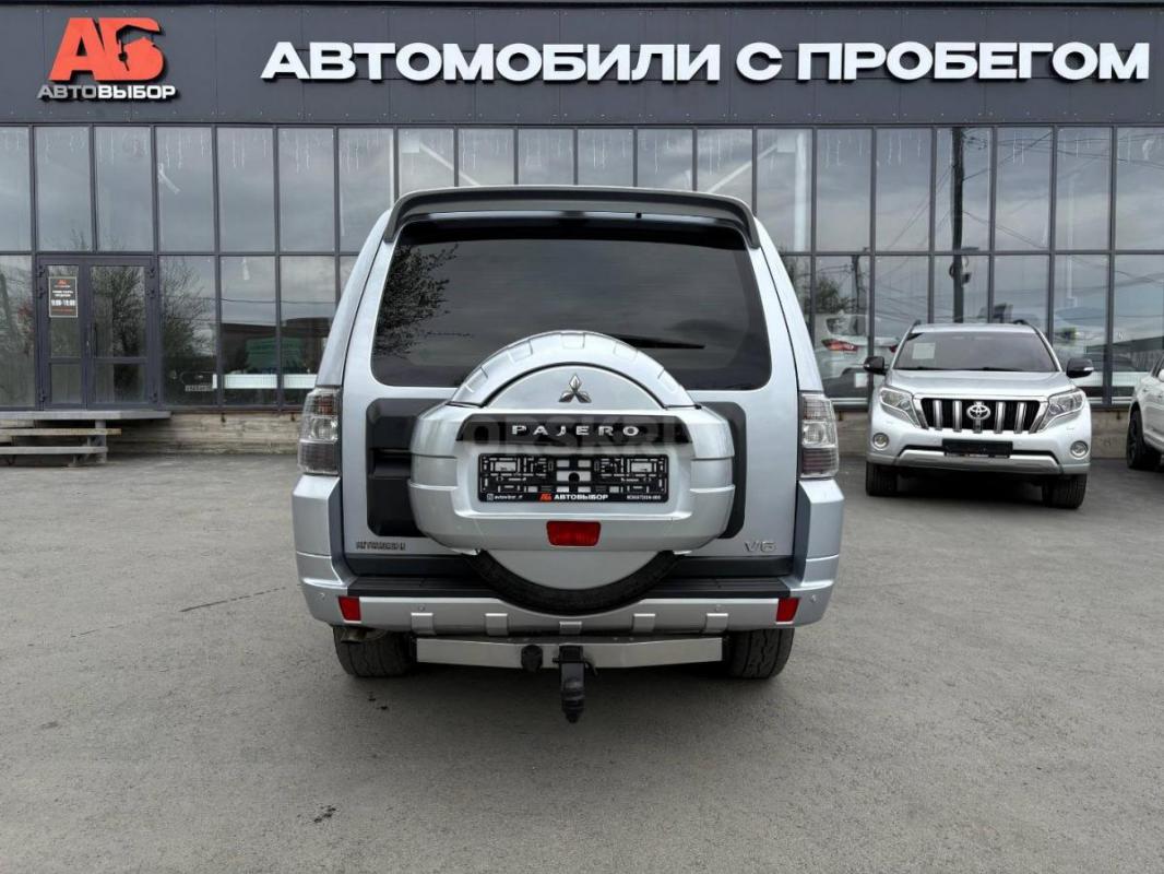 Двигатель 3.0 АТ (178 л. с.) 
 Автоматическая КПП 
 7 - ми местный салон
 Кондиционер  
 Юридиче - Орск