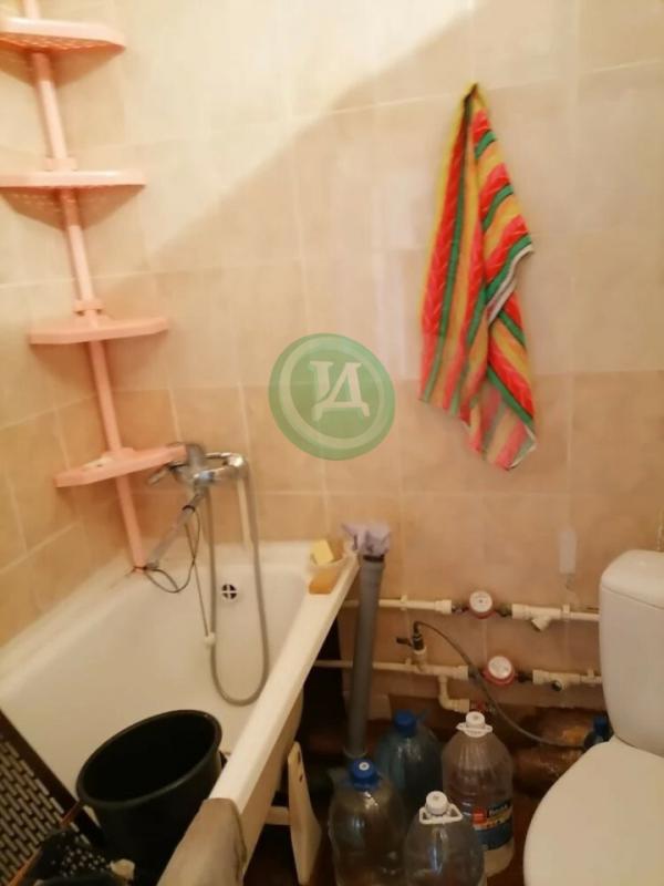 В продаже двухкомнатная квартира в 7 мкрн. - Орск