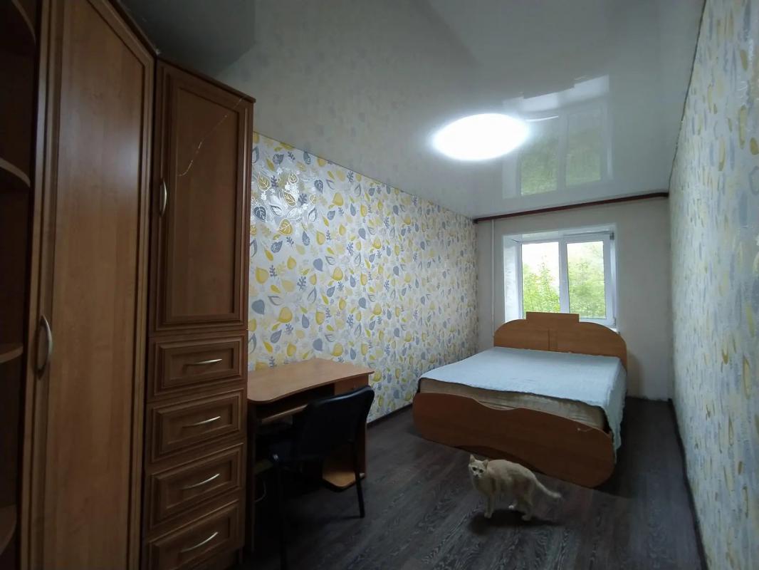 ПРОДАËТСЯ 2-Х КОМНАТНАЯ КВАРТИРА, НА 1 ЭТАЖЕ, 5-ТИ ЭТАЖНОГО КИРПИЧНОГО ДОМА. - Новотроицк