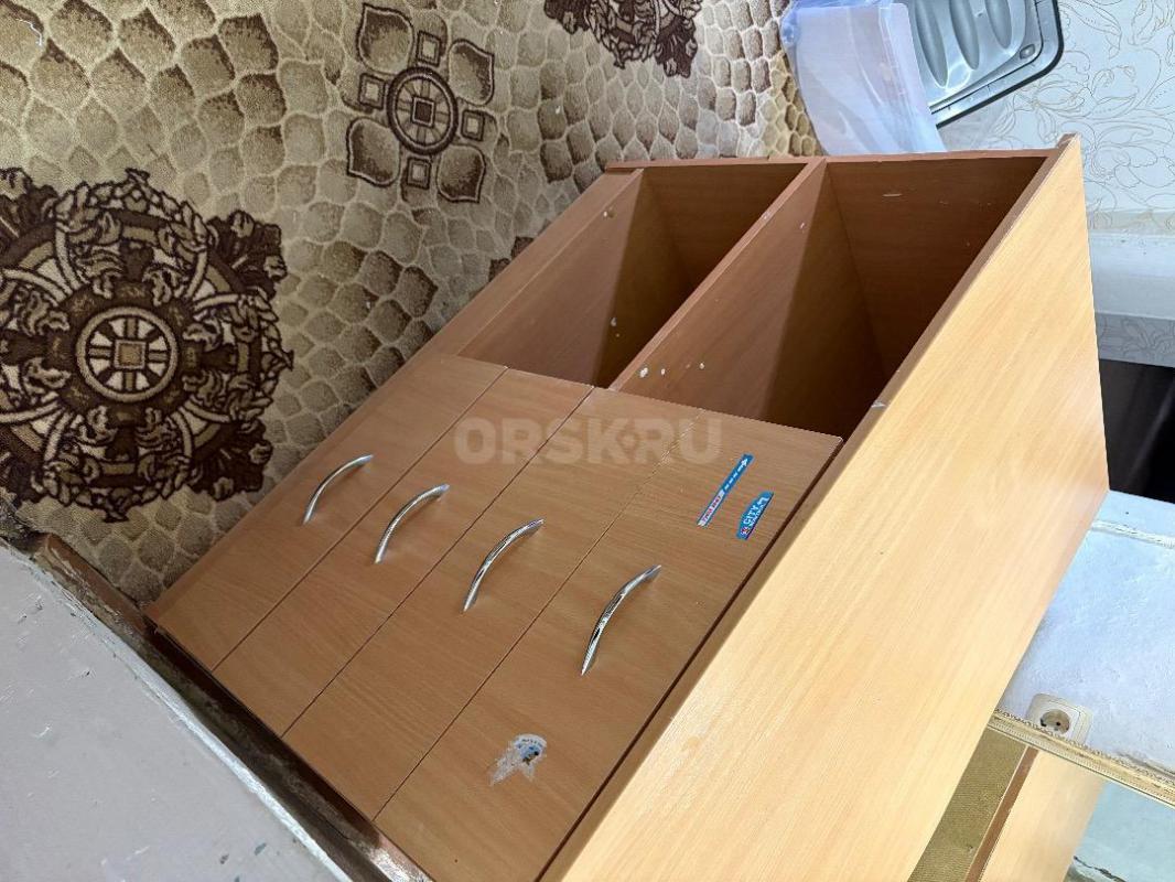 Продам стол-тумбу(100/75/60) - Орск