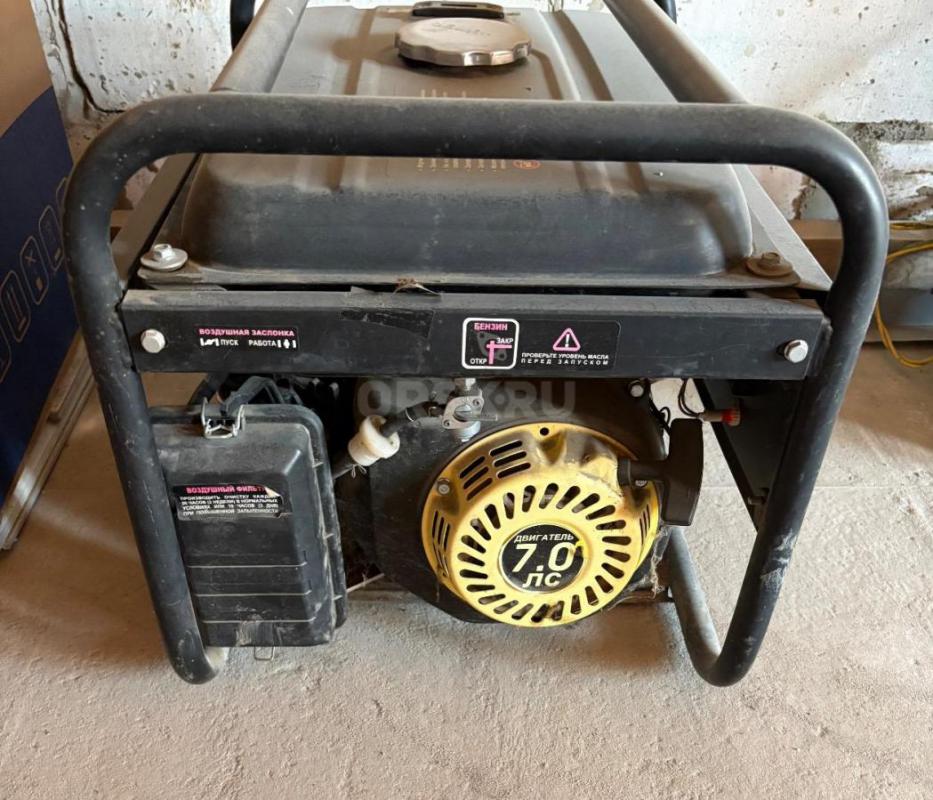 Продам генератор Huter DY4000L бензиновый(220В/3-3.2кВт). - Орск