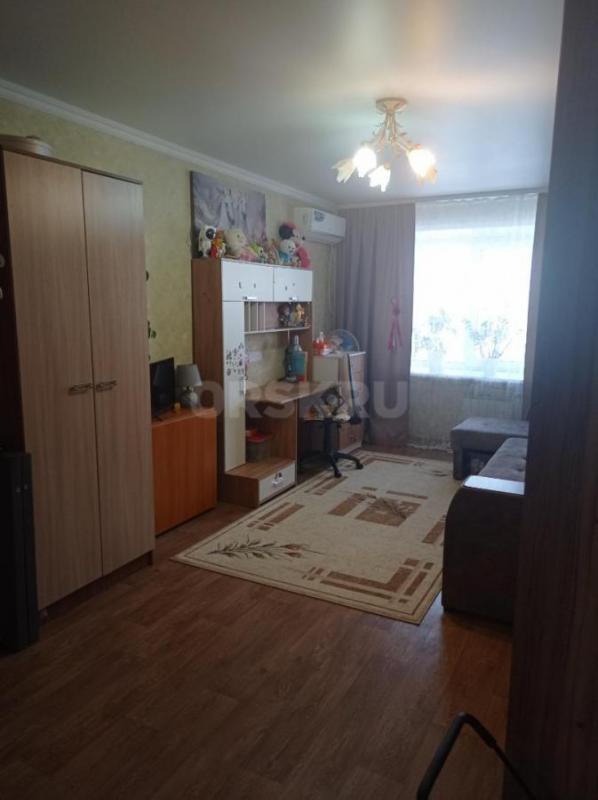 Продам 3-х комнатную квартиру на 4 этаже, 9 этажного дома, в районе Тбилисская, пр. - Орск