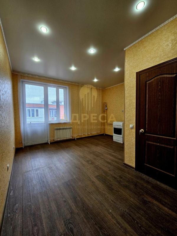 ЖК "Золотой Квартал" c. - Нежинка