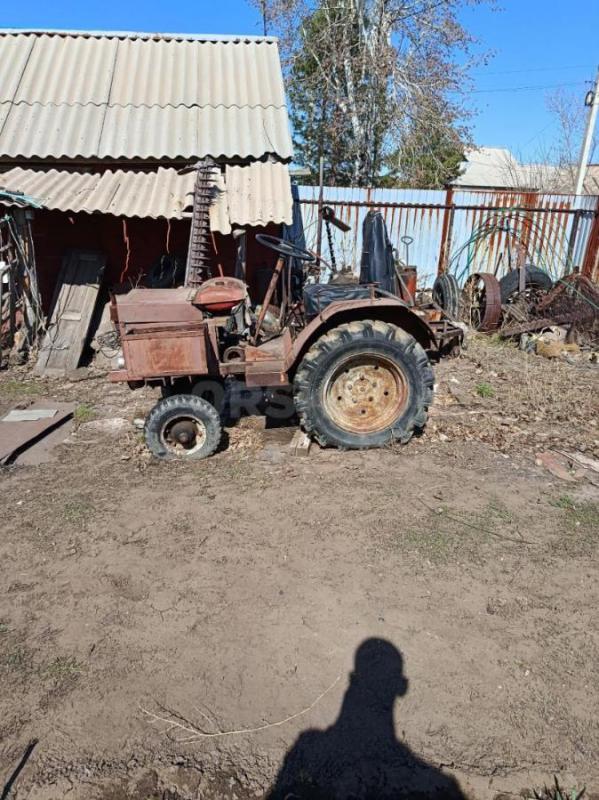 продам мини трактор в наличии плуг  косилка и грабли - Орск