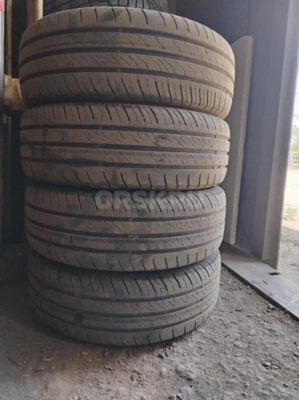 Комплект летних колёс в сборе на ВАЗ 175/65 R14 Viatti Strada в хорошем состоянии, разболтовка 4 х 9 - Орск