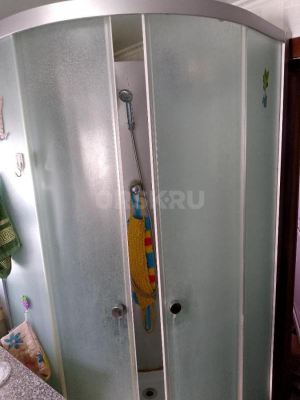 Продам душевую кабину б/у угловая, в хорошем, рабочем состоянии, размер 195/90/90 - Орск
