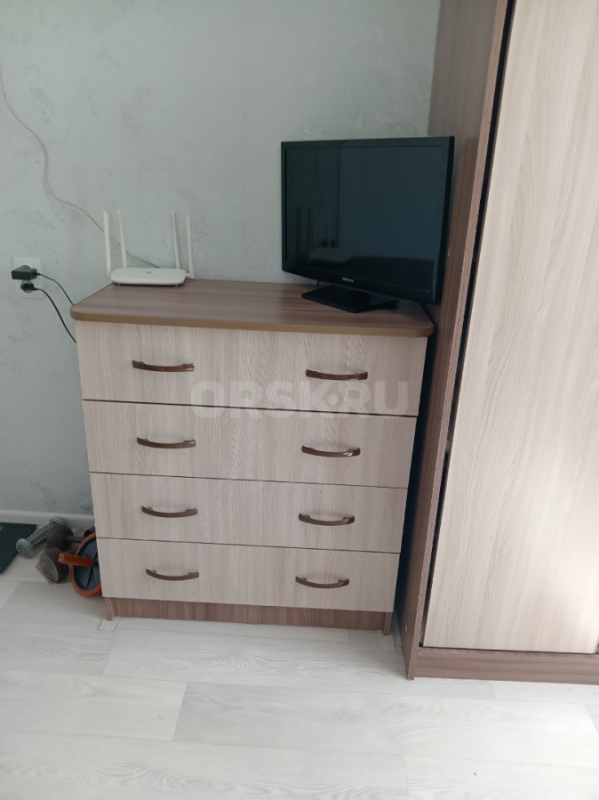 Продаётся всё вместе шкаф, комод и компьютерный стол в хорошем состоянии. - Орск