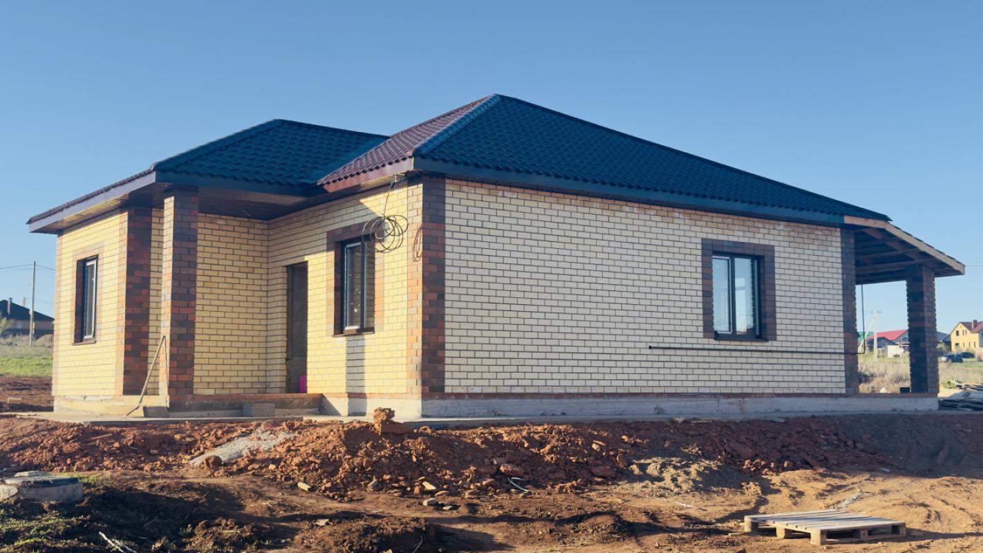 🏡 Нoвый киpпичный дом c терpасой (94 м&sup2;) в прoдаже! - Соловьевка