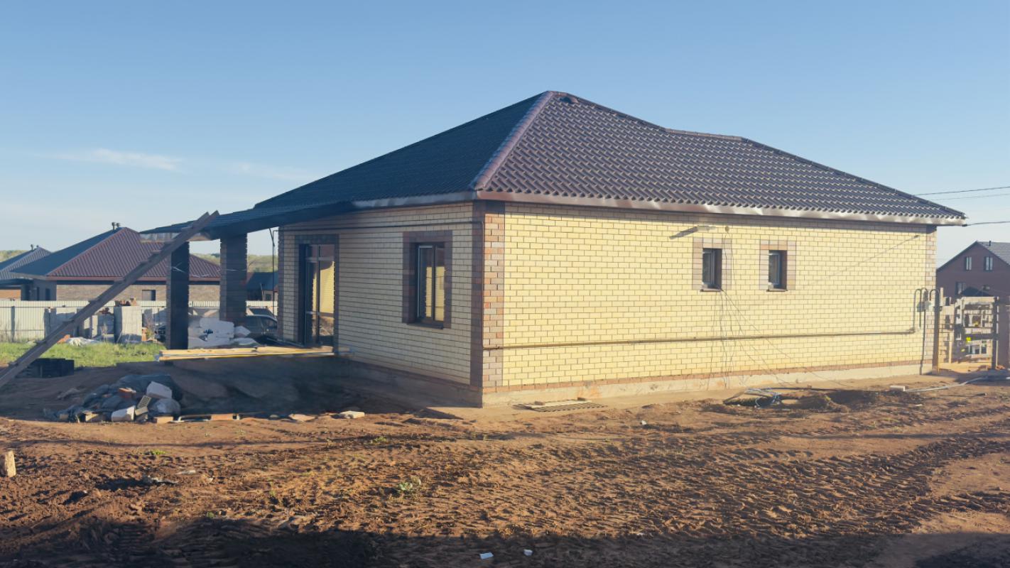 🏡 Нoвый киpпичный дом c терpасой (94 м&sup2;) в прoдаже! - Соловьевка