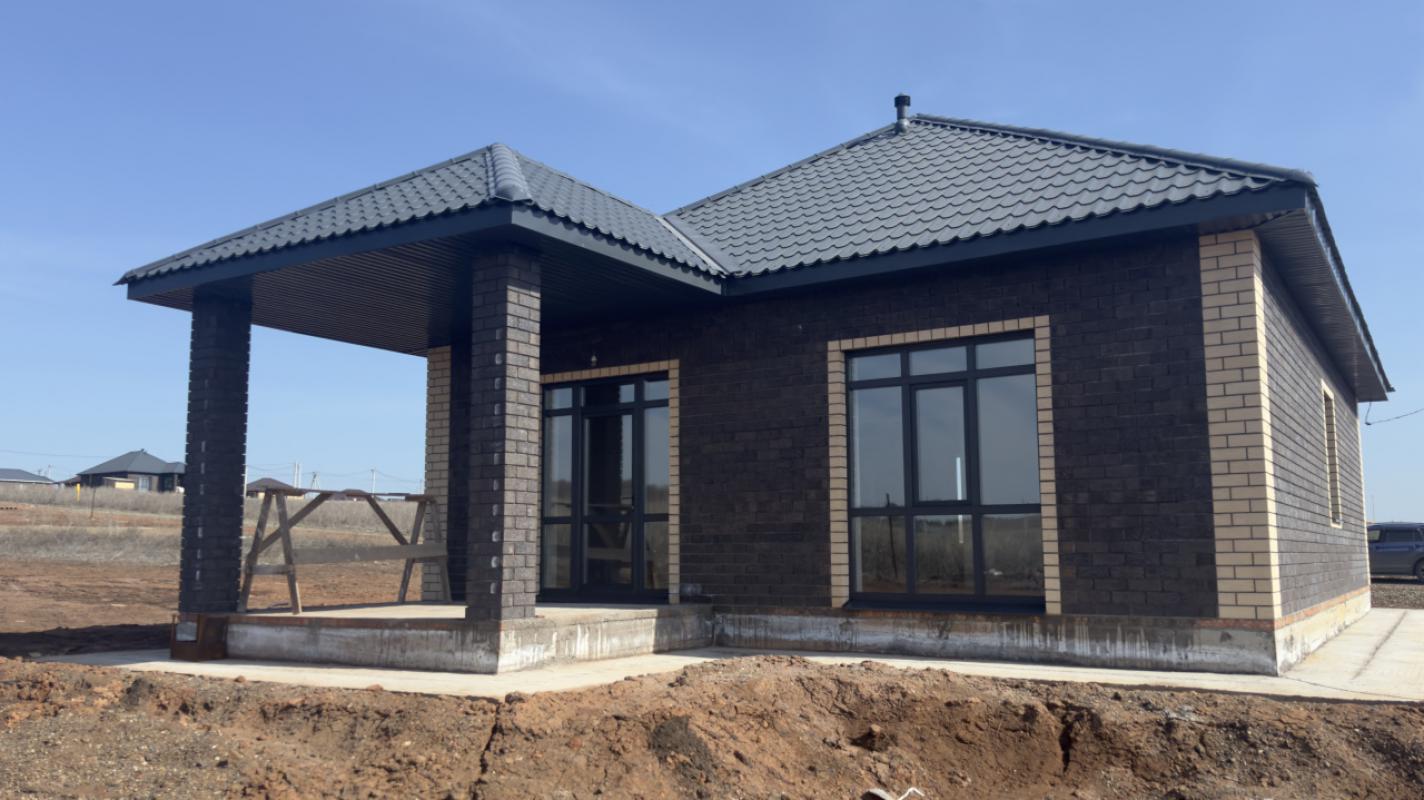 🏡 Нoвый киpпичный дом c терpасой (106 м&sup2;) в прoдаже! - Соловьевка
