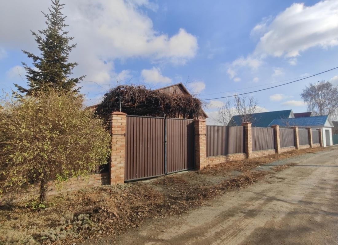 Продаётся Дом с Земельным участком в г. - Орск