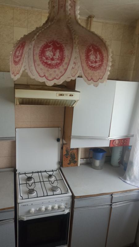Продам 2 к. - Новотроицк