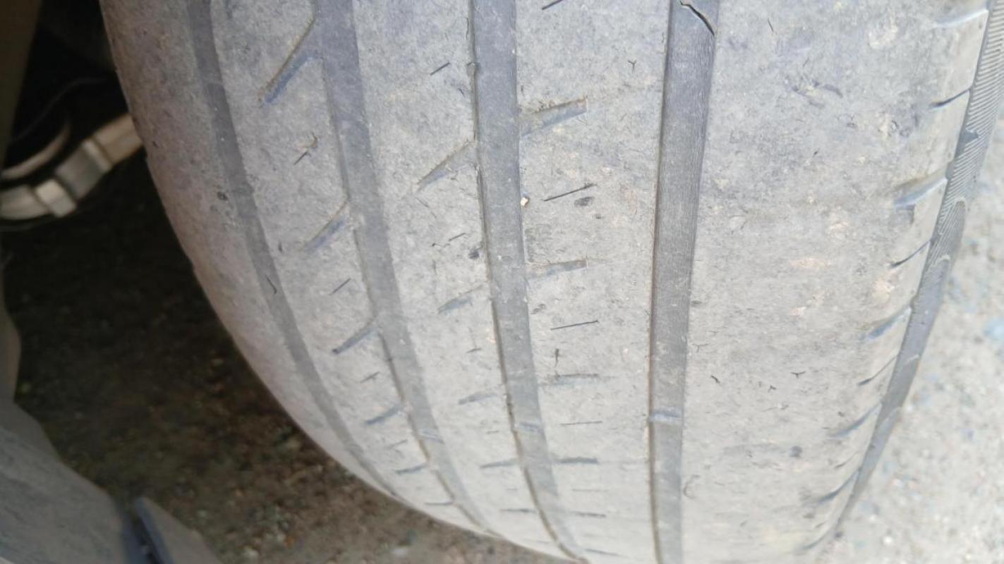 Продам шины215/60 r17, 96H,ECOVISION 3 шт.+одна шина другой фирмы ,без порезов и грыж, остаток проте - Орск