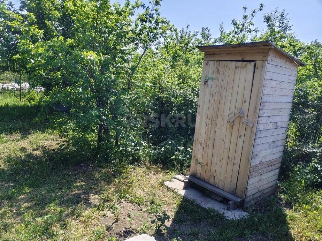Продам садовый участок в СНТ ОСЕНЬ в хорошей локации,есть насождение: яблони 3 вида,слива 2 вида, ви - Орск