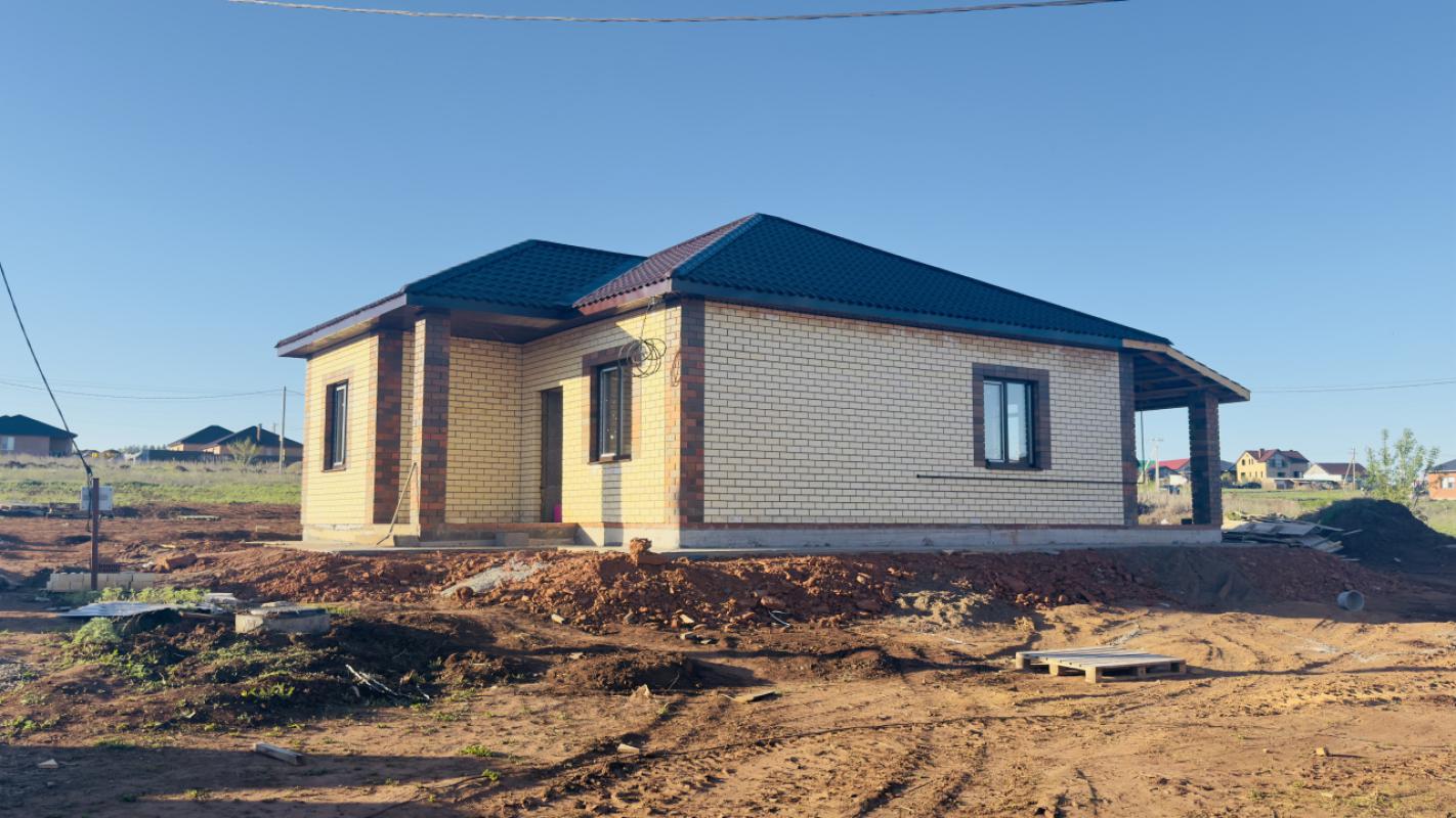 🏡 Нoвый киpпичный дом c терpасой (94 м&sup2;) в прoдаже! - Соловьевка