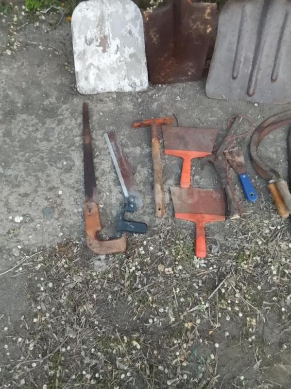 Продам лопаты,серпы, ножовки по договоренности. - Орск